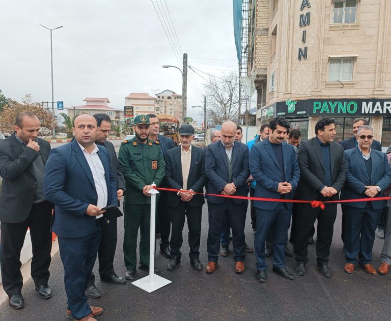 در دهمین روز از ایام الله فجر پروژه‌های عمرانی شهرداری شاندرمن به بهره برداری رسید
